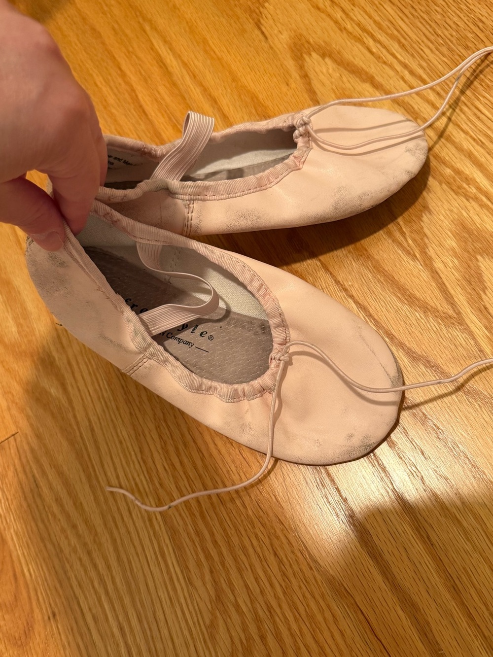 Girls Ballet Shoes - Light Pink Slip-On Ballet Shoes Sz 12